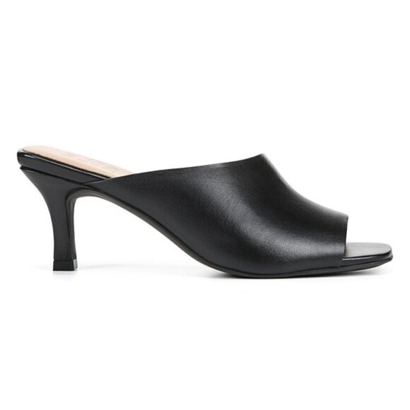 Naturalizer Black Stacy Leather Sandal - Picture 6 of 11